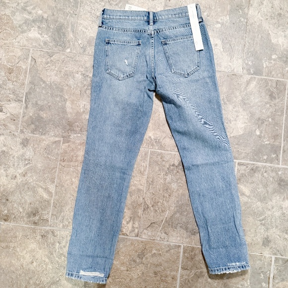 NWT Current/Elliott The Fling Jeans — Size 24 - Picture 2 of 3